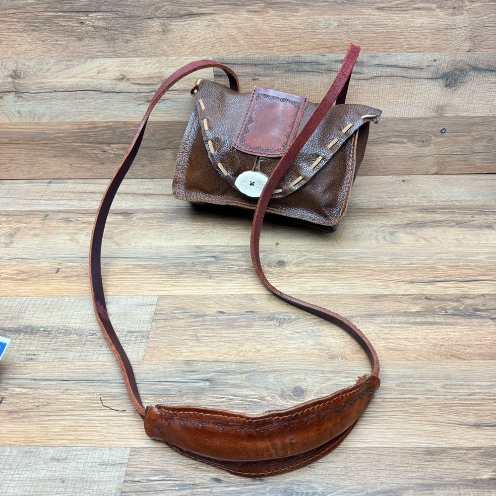 Vtg Crossbody Mini Genuine Leather Hand Tooled Embossed & Painted - Picture 5 of 10